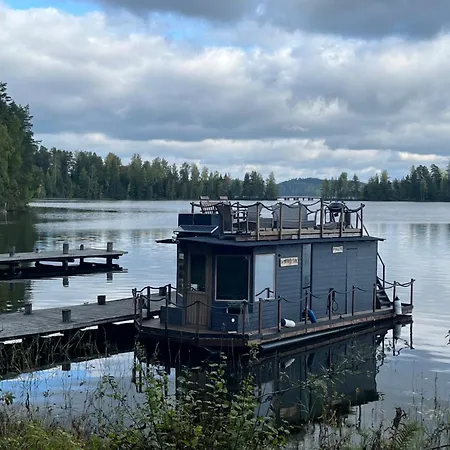 Vila Vuolenkosken Helmi - Laadukas Ympaerivuotinen Moekki
